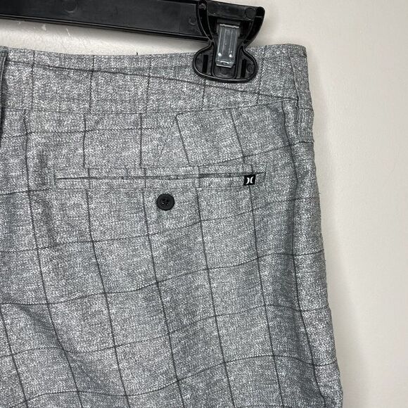 HURLEY Shorts Mens 28 x 9 Lightweight Gray Windowpane EUC Board Unlined - Picture 4 of 8